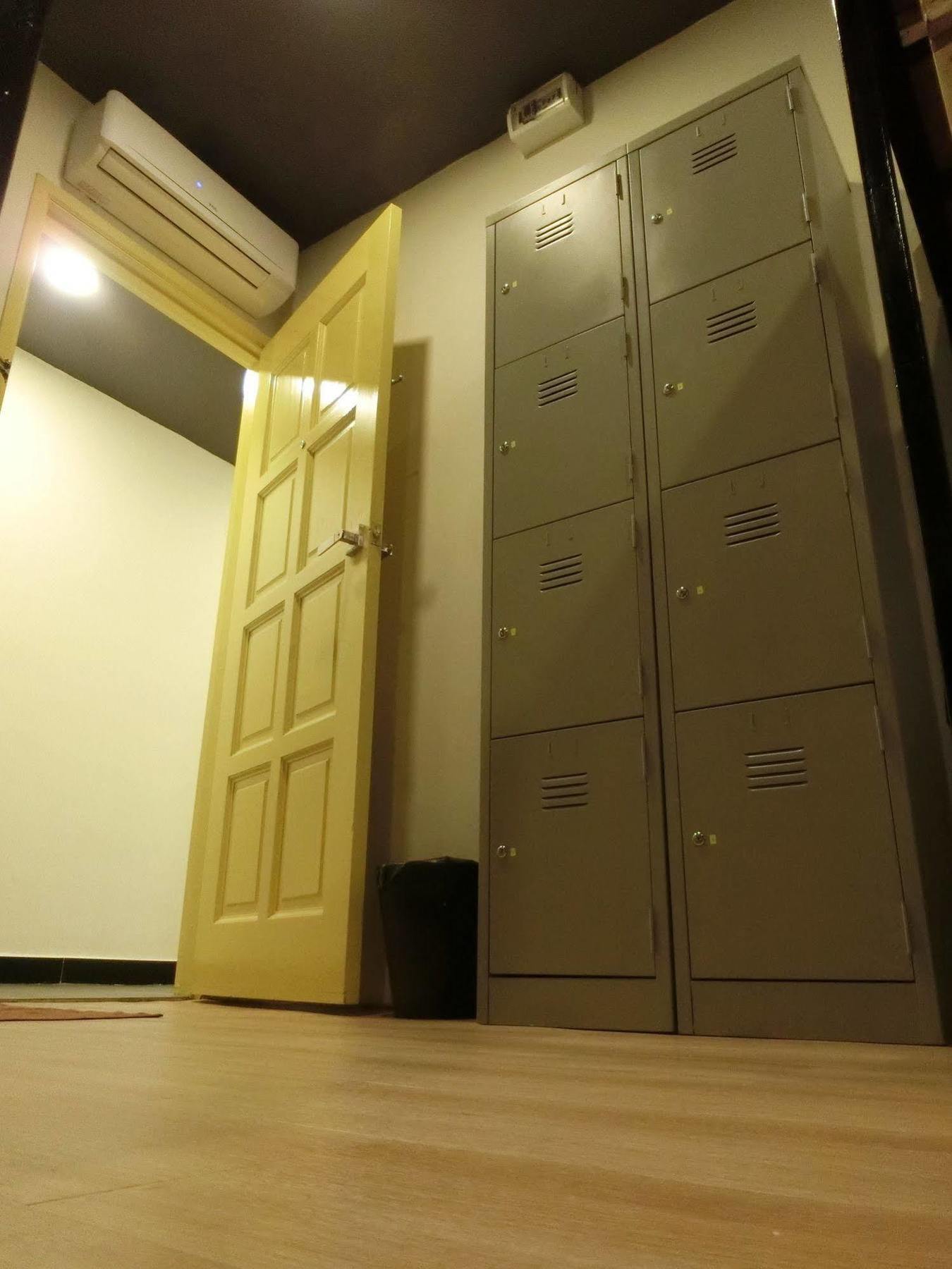 Revopackers Beds And Bunks Hostel Kuala Lumpur Kültér fotó