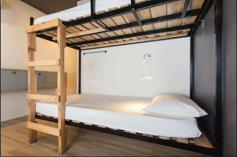 Revopackers Beds And Bunks Hostel Kuala Lumpur Kültér fotó